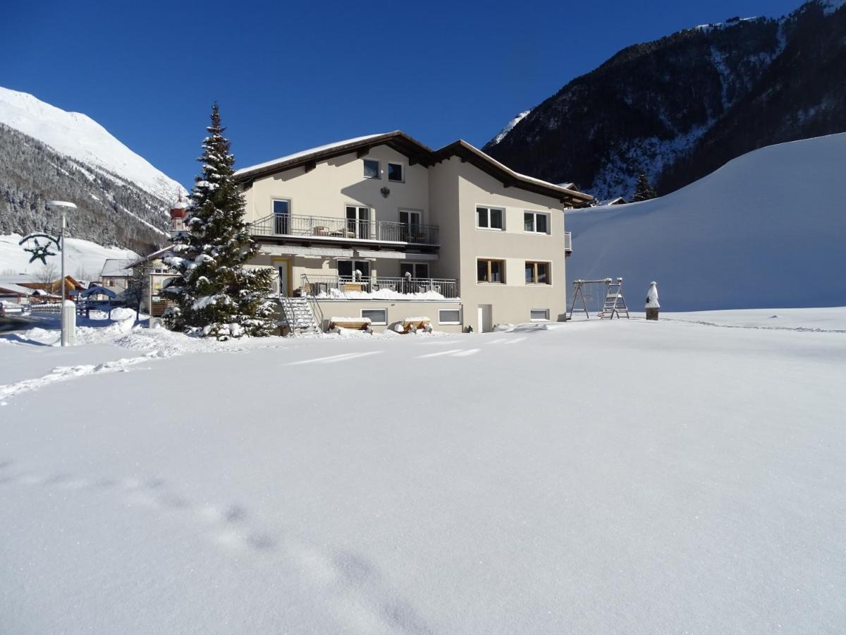 Apart Tyrol Umhausen Exterior photo